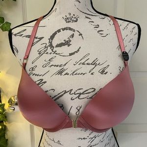 NEW WITH TAGS!! Victoria’s Secret Bombshell Bra